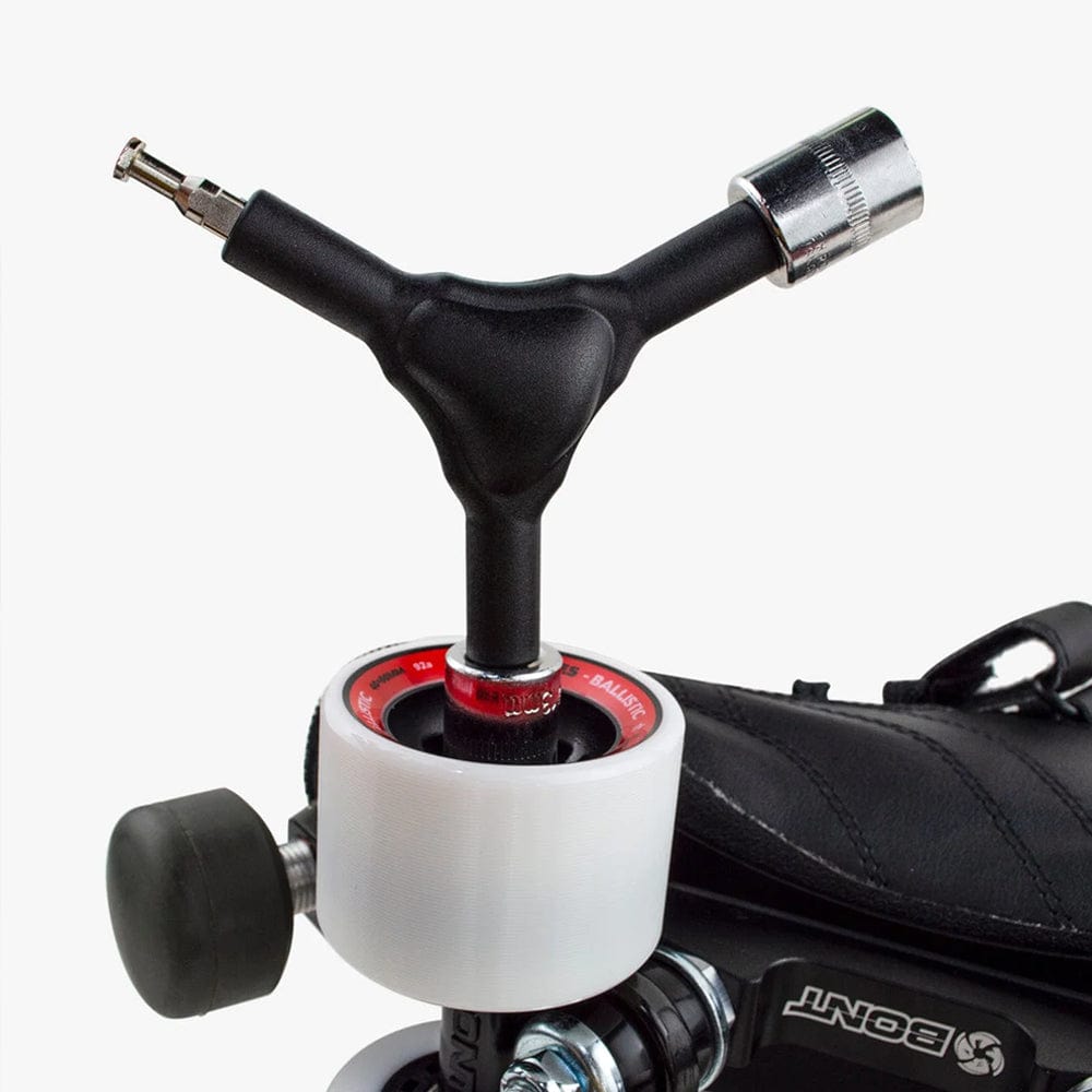 ROLLER SKATE TOOL